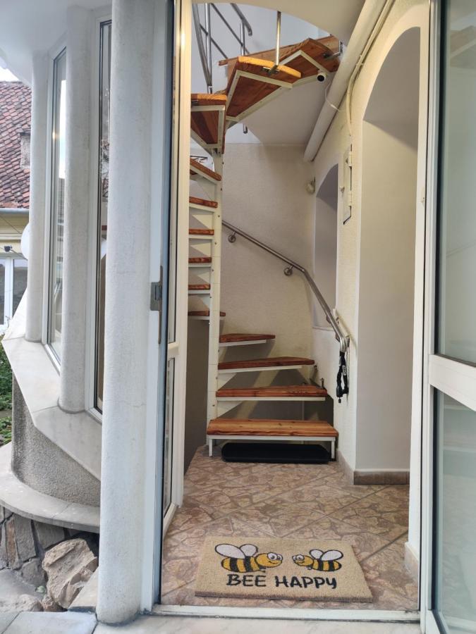 Split Crib - Chill Studio In Historic براشوف المظهر الخارجي الصورة